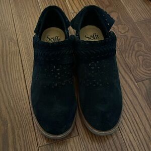 Sofft perforated suede black ankle bootie, sz 7